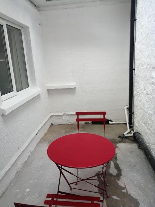 Cosy City Apartment Cork Exterior photo